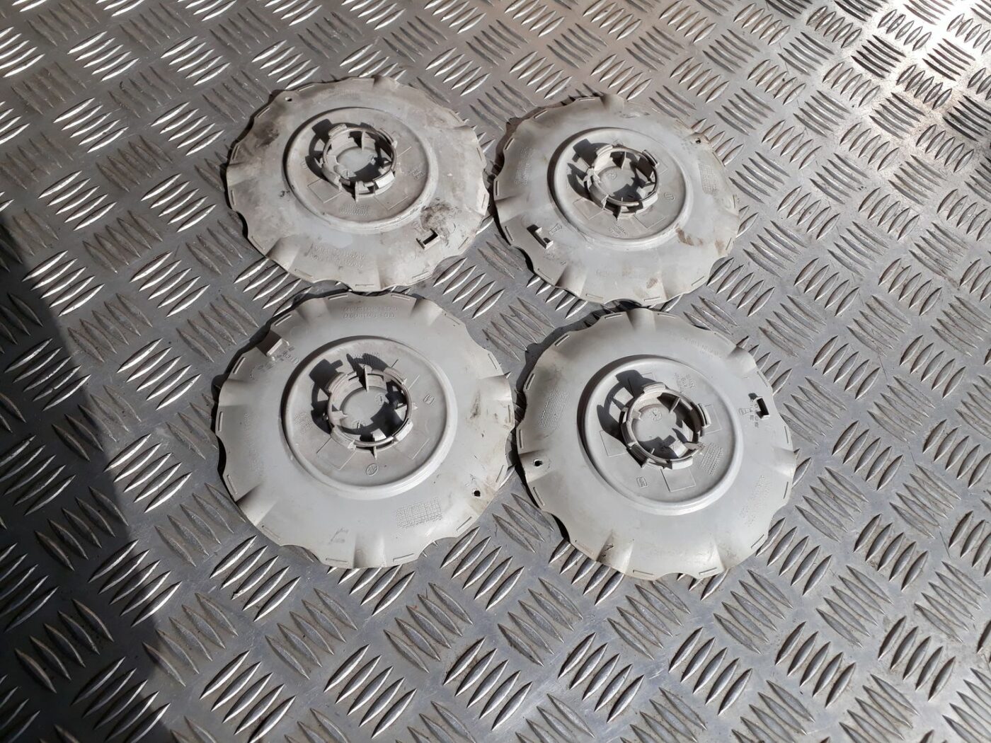 Diska kalpaks priekš SEAT IBIZA 2005