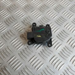 Apsildes sistēmas aktuators priekš HYUNDAI I20 2011