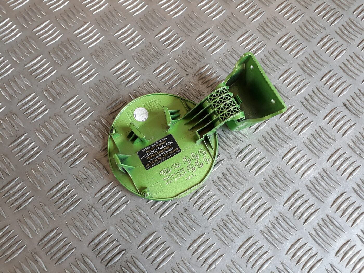 Degvielas tvertnes vāks priekš HYUNDAI I20 2011 5 Degvielas tvertnes vāks priekš HYUNDAI I20 2011