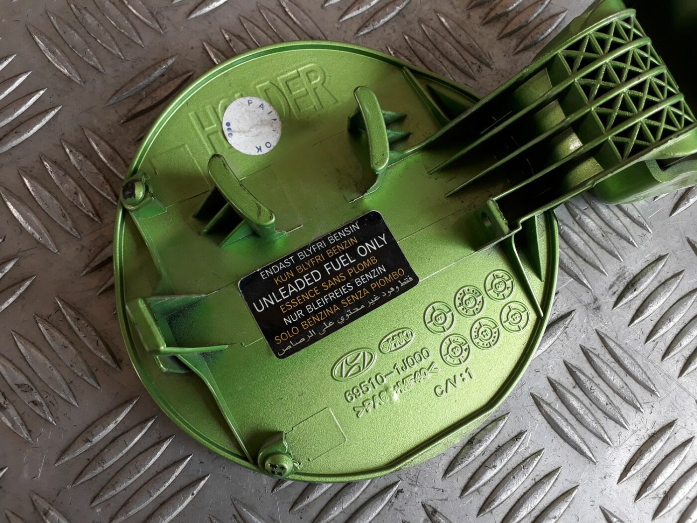 Degvielas tvertnes vāks priekš HYUNDAI I20 2011 4 Degvielas tvertnes vāks priekš HYUNDAI I20 2011