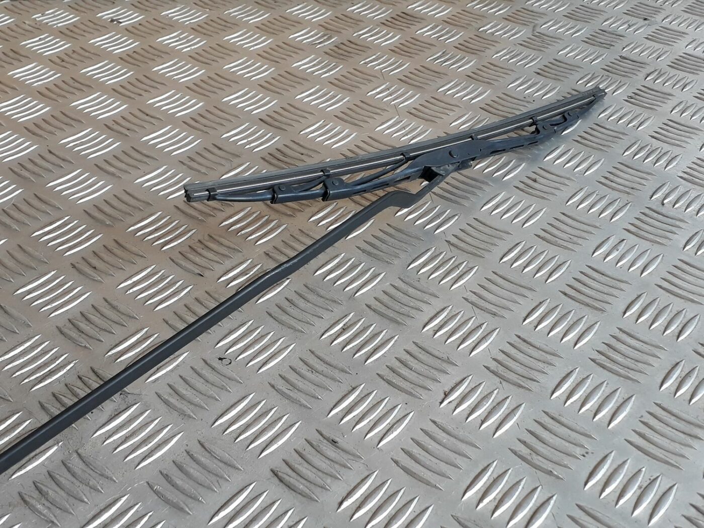 Vējstikla slotiņa priekš HYUNDAI I20 2011