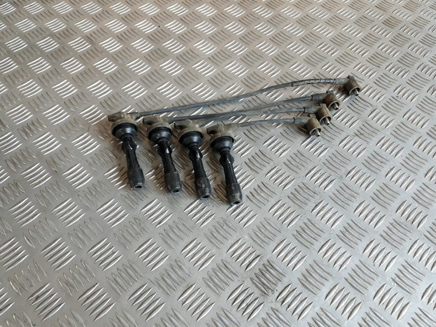 Kvēlsveču vadi priekš HYUNDAI I20 2011 1 Kvēlsveču vadi priekš HYUNDAI I20 2011