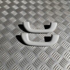 Salona rokturis griestos priekš HYUNDAI I20 2011