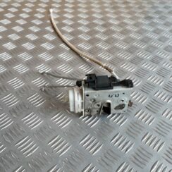 Priekšējo labo durvju slēdzene priekš AUDI A4 1999