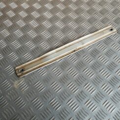 Degvielas tvertnes kronšteins priekš AUDI A4 1999