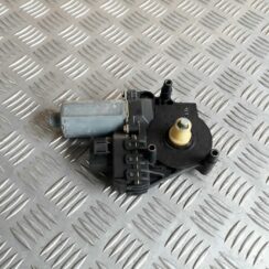 Elektrisko stiklu motors priekš AUDI A4 1999