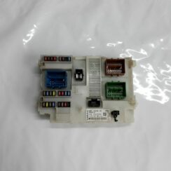 Drošinātāju bloks priekš VOLVO V70 2010