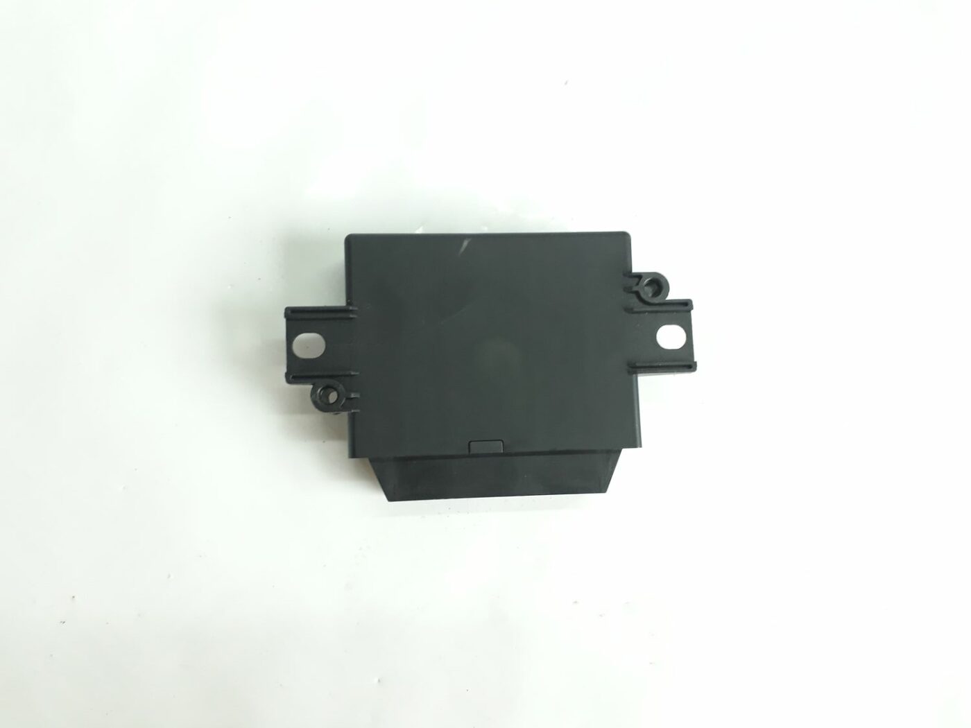 Parkošanās devēju vadības bloks priekš VOLVO V70 2010 3 Parkošanās devēju vadības bloks priekš VOLVO V70 2010