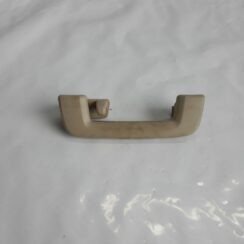 Salona rokturis griestos priekš VOLVO V70 2010