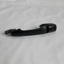 Priekšējāis kreisais durvju rokturis priekš VOLVO V70 2010