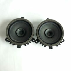 Durvju skaļrunis, apakšā priekš VOLVO V70 2010