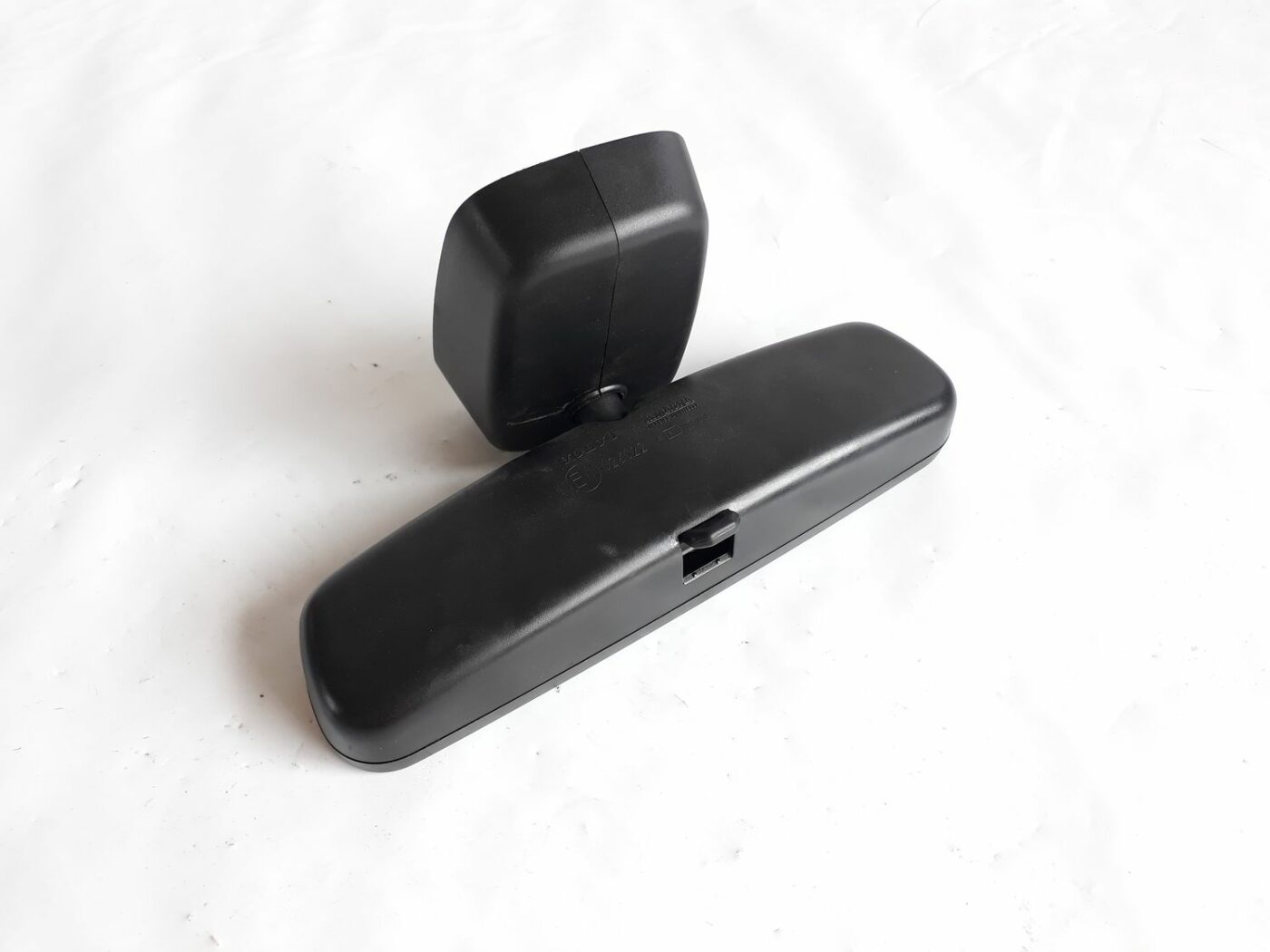 Salona atpakaļskata spogulis priekš VOLVO V70 2010 2 Salona atpakaļskata spogulis priekš VOLVO V70 2010