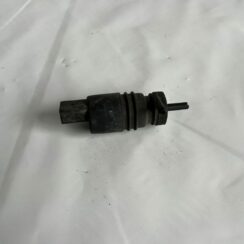 Mazgātāja šķidruma sūknis priekš VOLVO V70 2000