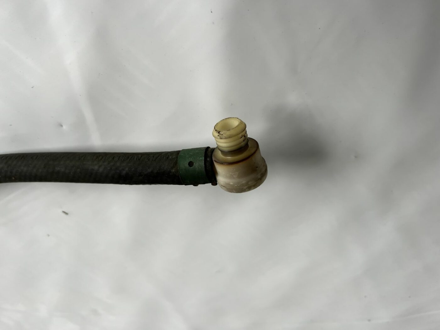 Gumijas šļūtene priekš VOLVO V70 2000 3 Gumijas šļūtene priekš VOLVO V70 2000