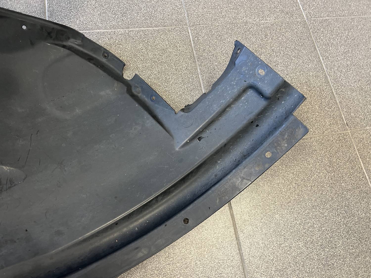 Priekšējais kreisais paspārns priekš BMW X5 E70 2006-2013