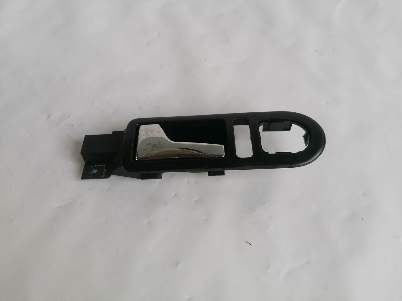 Salona durvju rokturis, priekšējais kreisais priekš VW NEW BEETLE 2001 2 Salona durvju rokturis, priekšējais kreisais priekš VW NEW BEETLE 2001