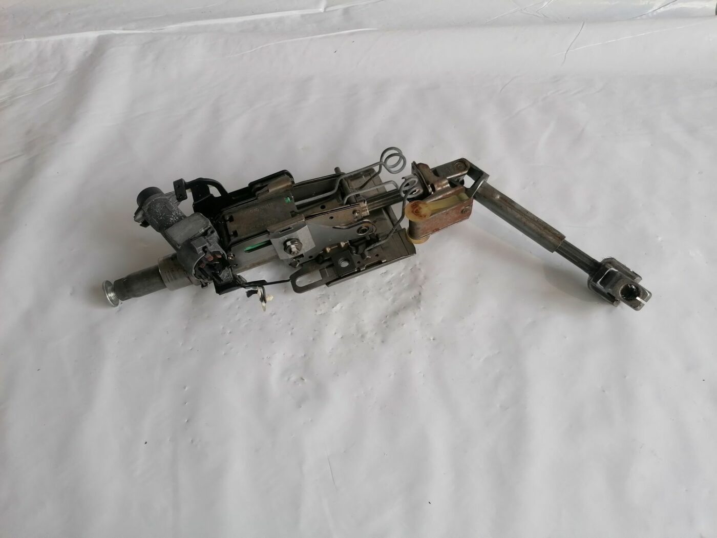 Stūres statne priekš VW NEW BEETLE 2001 1 Stūres statne priekš VW NEW BEETLE 2001