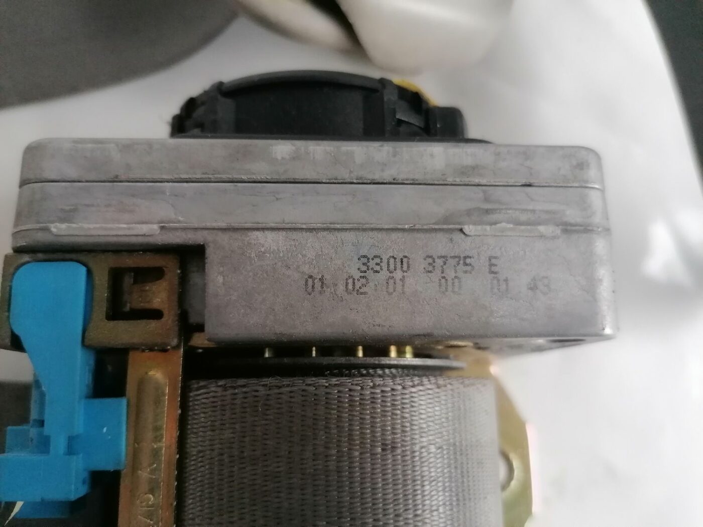 Priekšējā kreisā drošības josta priekš VW NEW BEETLE 2001