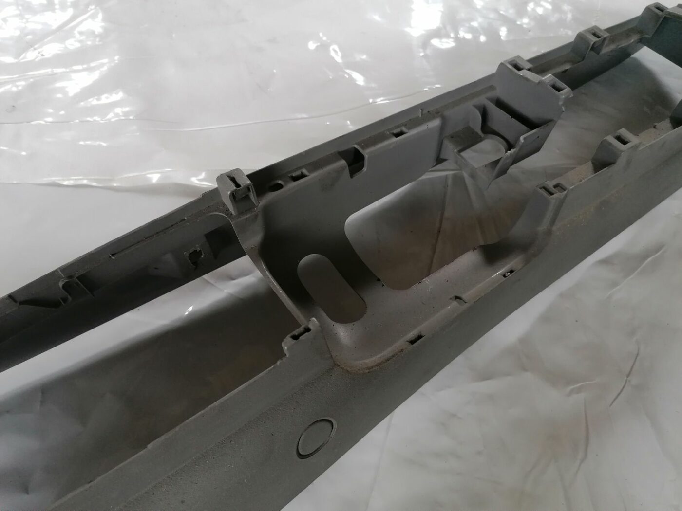 Centrālās konsoles apdares lielākā daļa priekš VW NEW BEETLE 2001 10 Centrālās konsoles apdares lielākā daļa priekš VW NEW BEETLE 2001