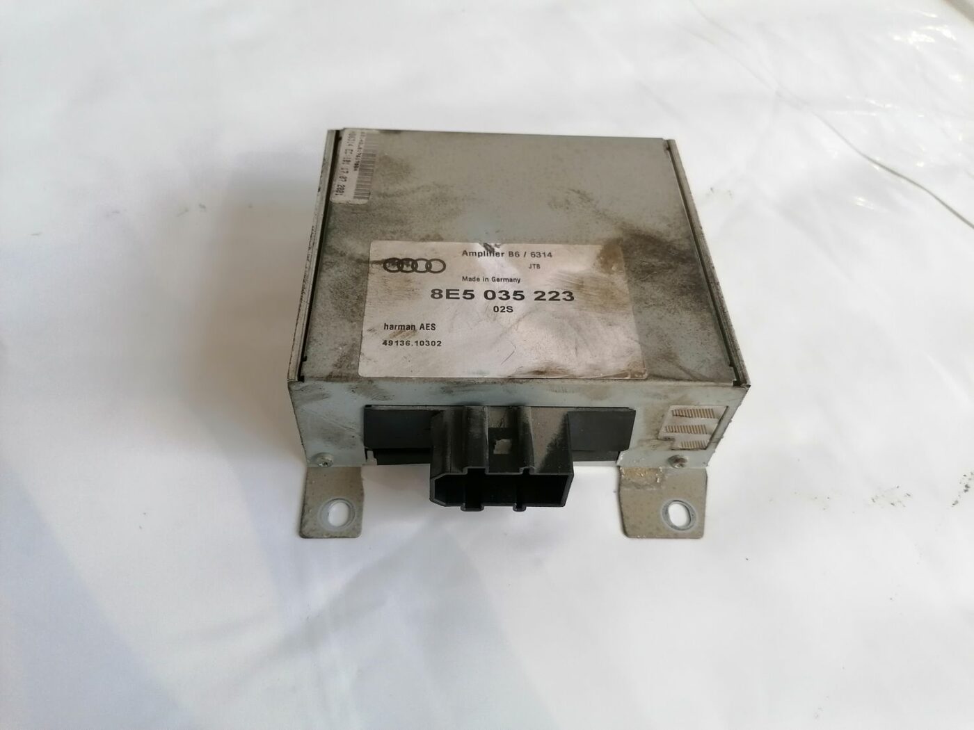 Audio pastiprinātāja bloks priekš AUDI A4 2001 SEDAN