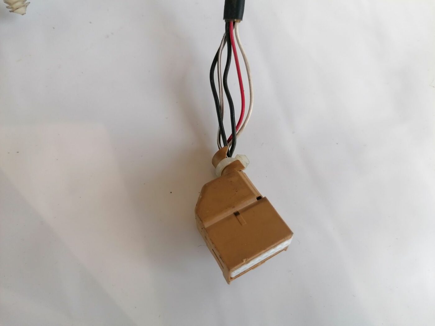 Ārējais spogulis, pa labi priekš AUDI A4 2001 SEDAN 3 Ārējais spogulis, pa labi priekš AUDI A4 2001 SEDAN