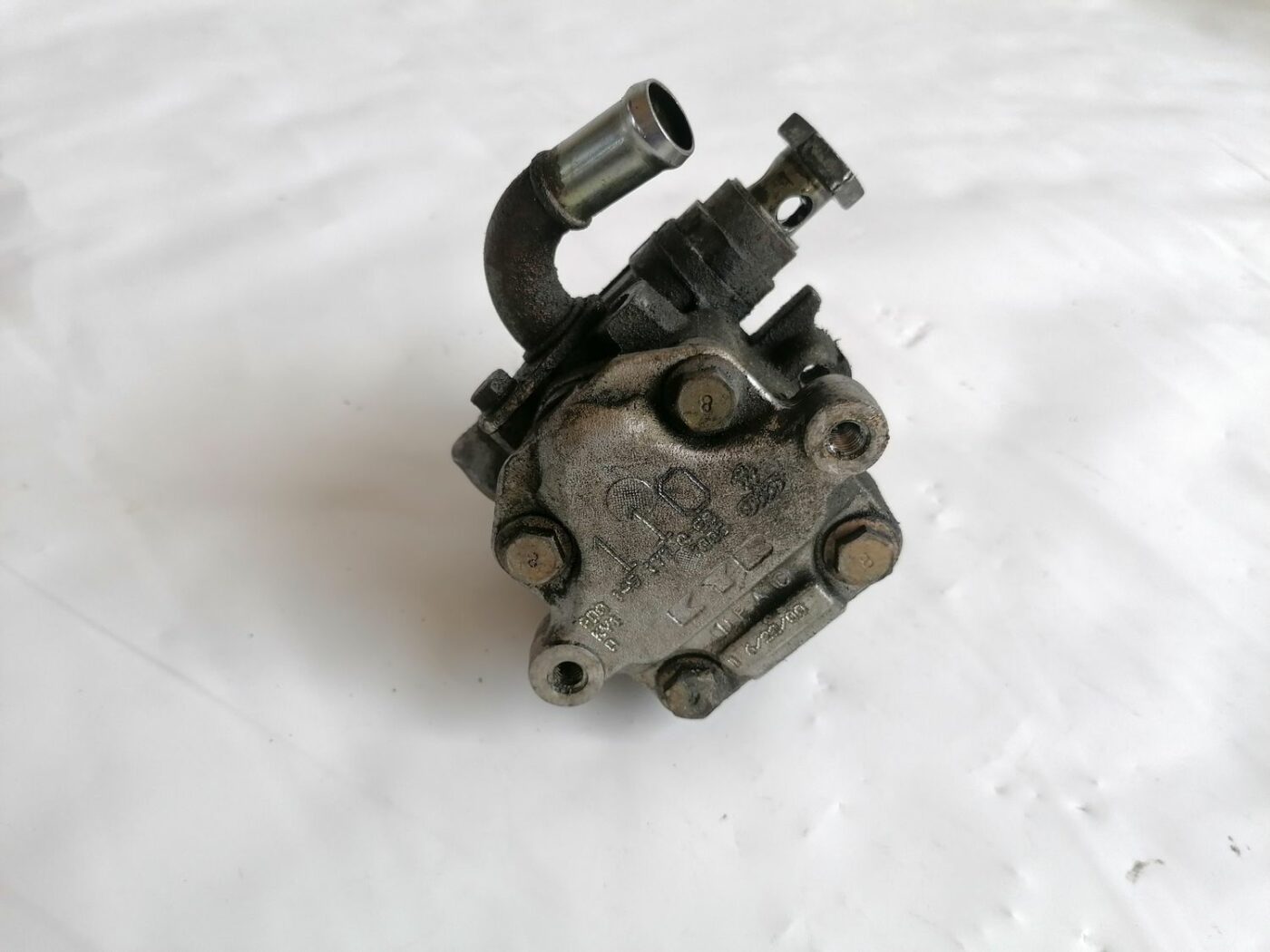 Hidrauliskais pastiprinātājs priekš AUDI A4 2001 SEDAN