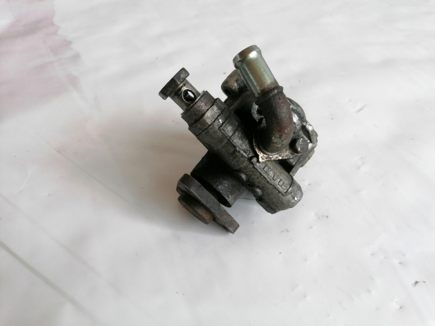 Hidrauliskais pastiprinātājs priekš AUDI A4 2001 SEDAN