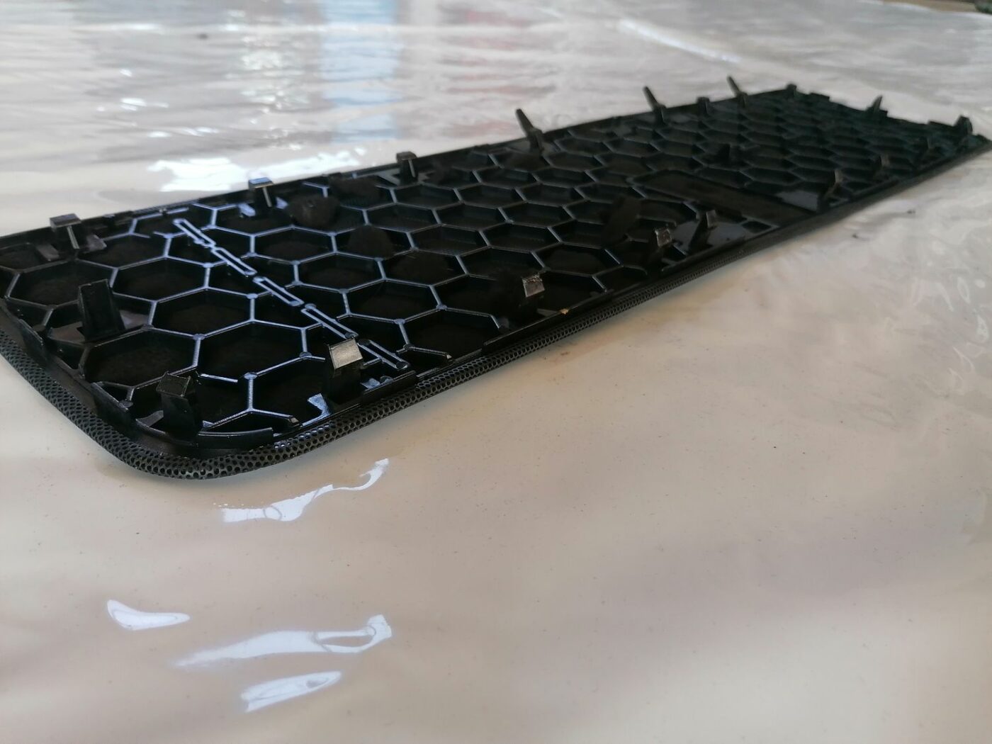 Skaļruņa apdare aizmugurējā plauktā priekš AUDI A4 2001 SEDAN