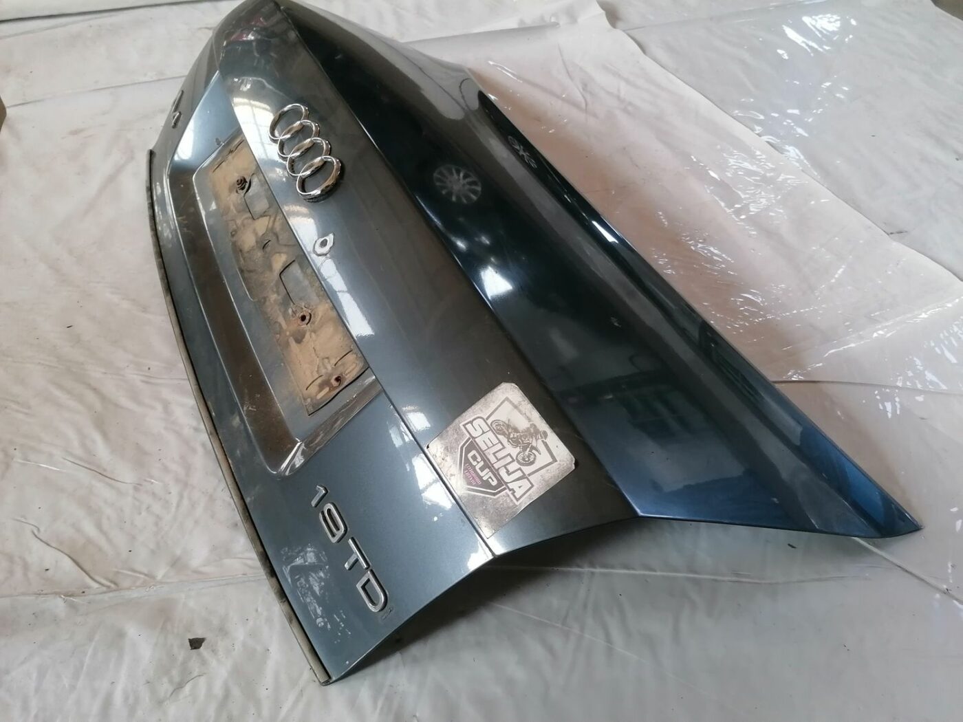 Bagāžnieka vāks priekš AUDI A4 2001 SEDAN