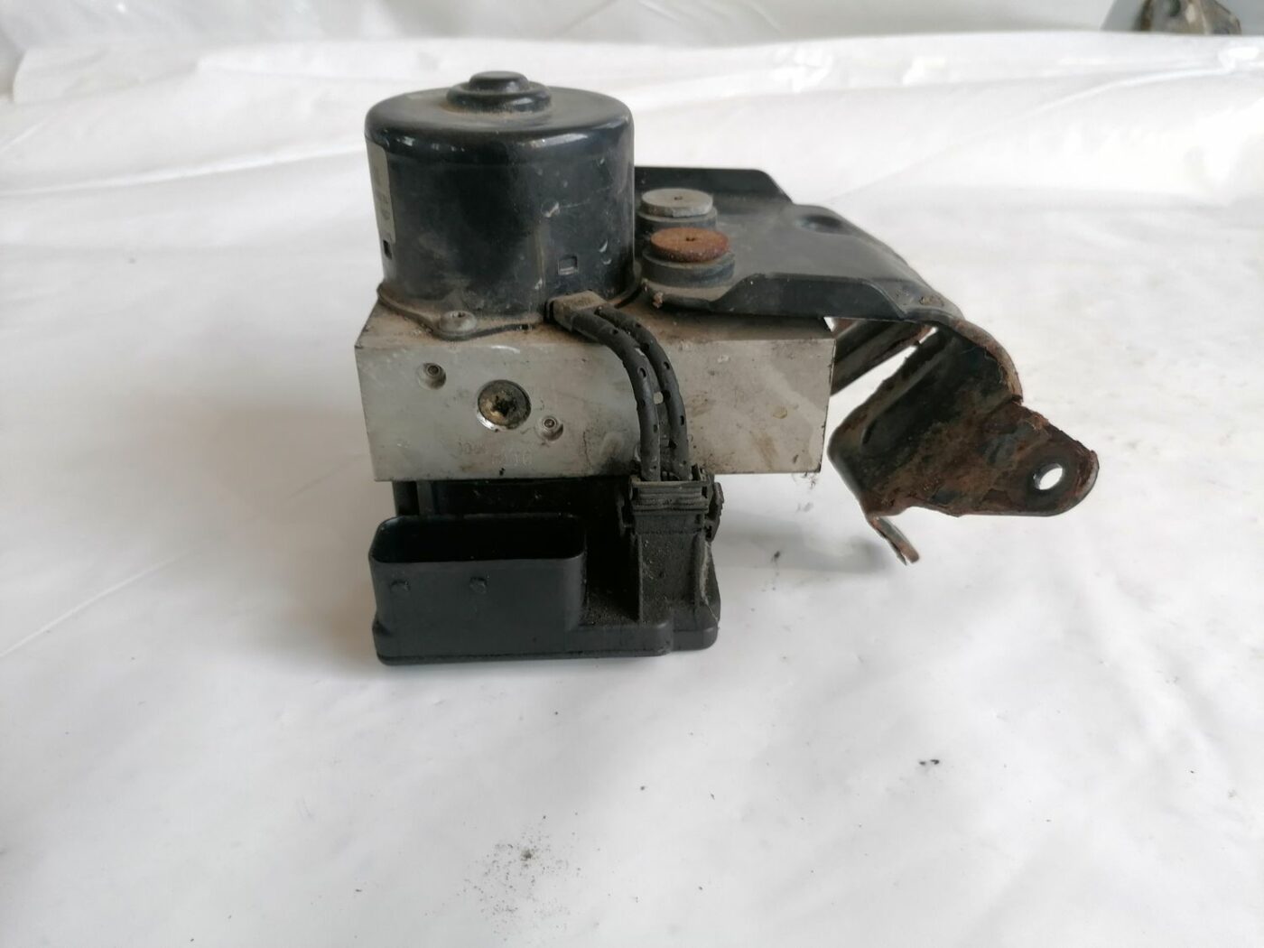 ABS bloks priekš VOLVO V70 2000