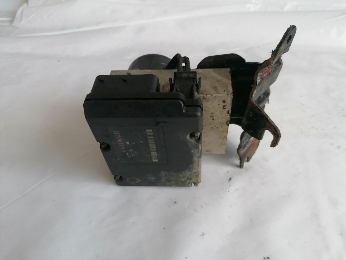 ABS bloks priekš VOLVO V70 2000