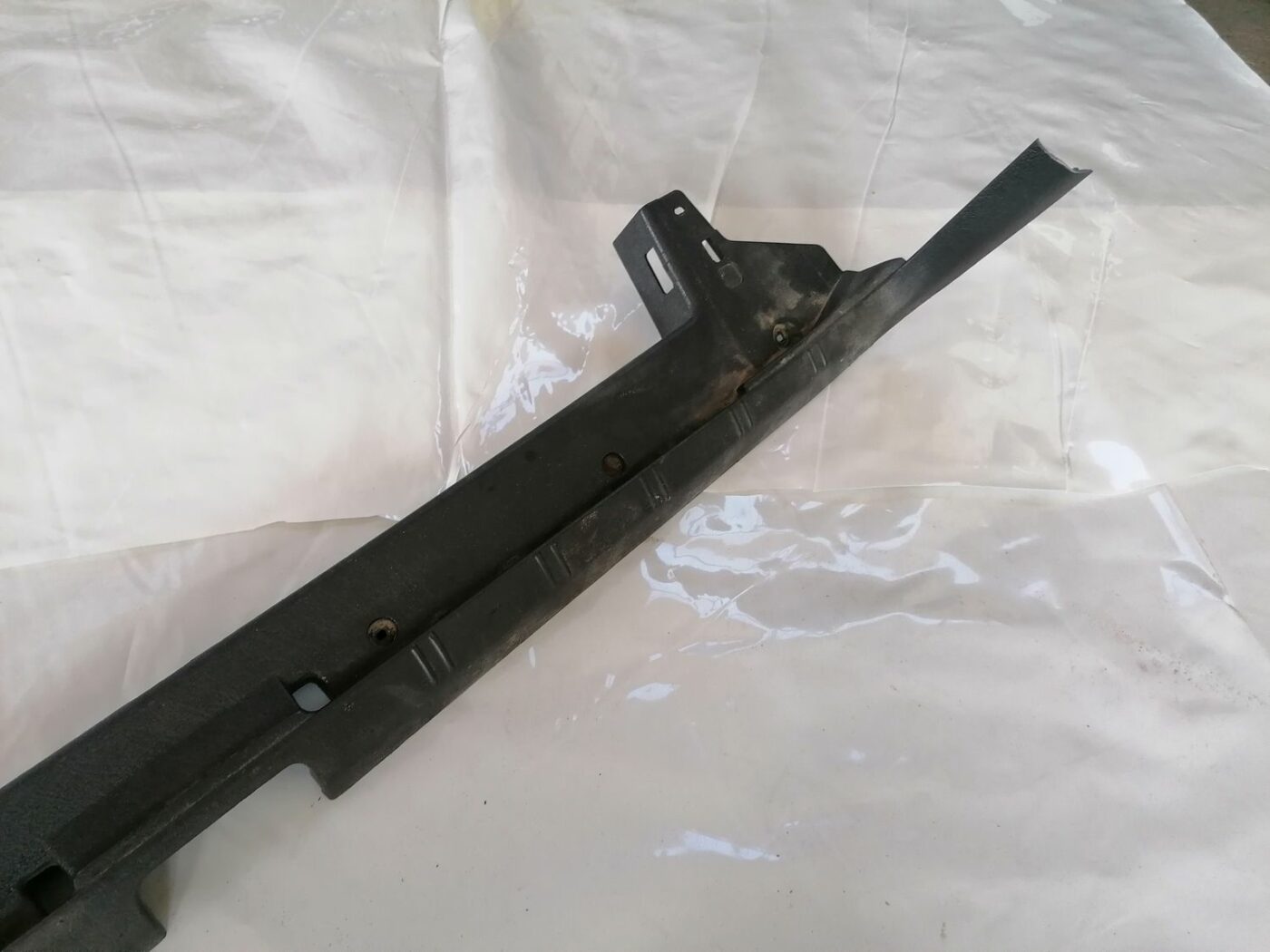 Bagažnieka nodalījuma sliekšņa uzlika priekš VOLVO V70 2000 7 Bagažnieka nodalījuma sliekšņa uzlika priekš VOLVO V70 2000