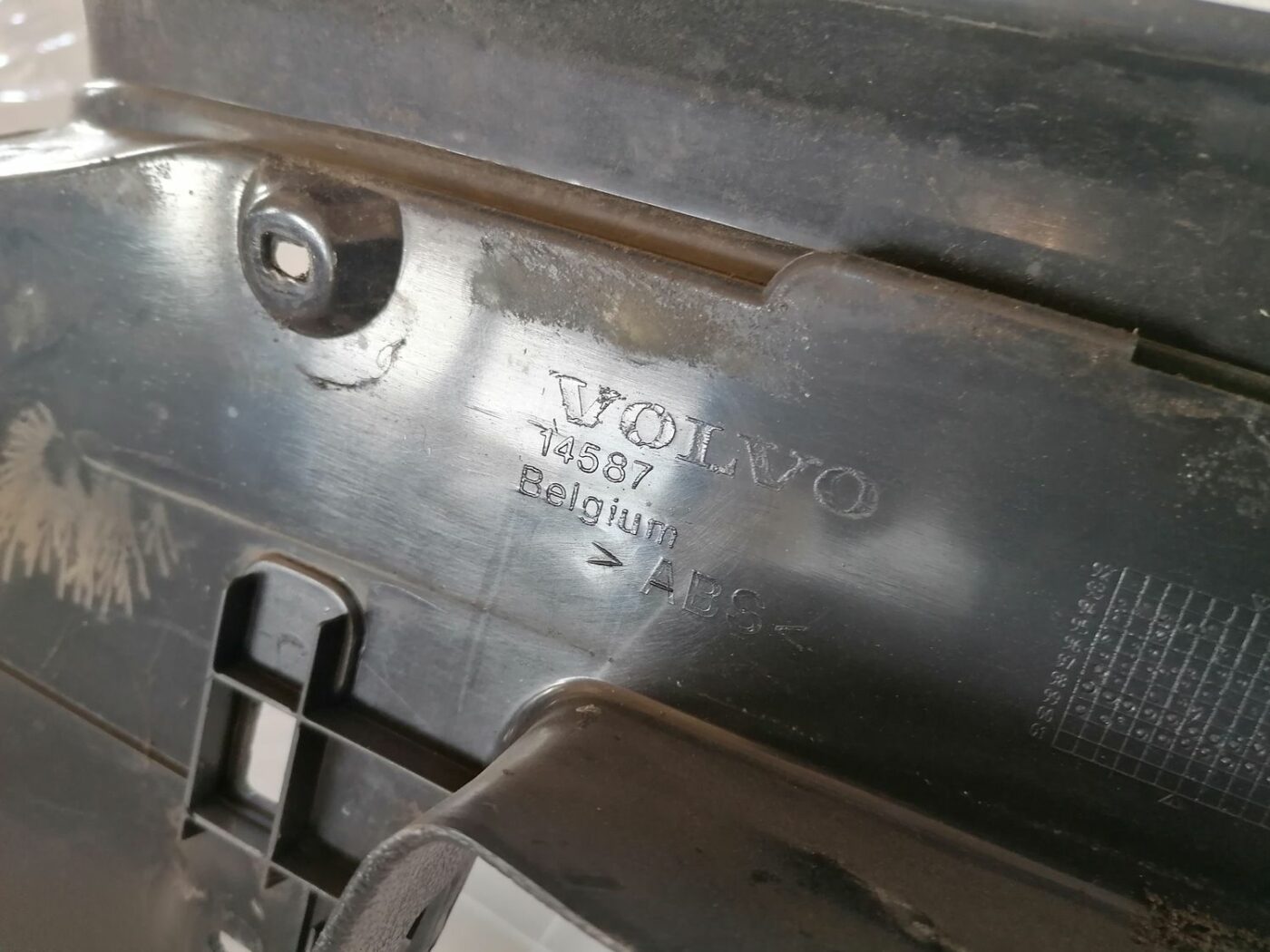 Bagažnieka nodalījuma sliekšņa uzlika priekš VOLVO V70 2000 3 Bagažnieka nodalījuma sliekšņa uzlika priekš VOLVO V70 2000