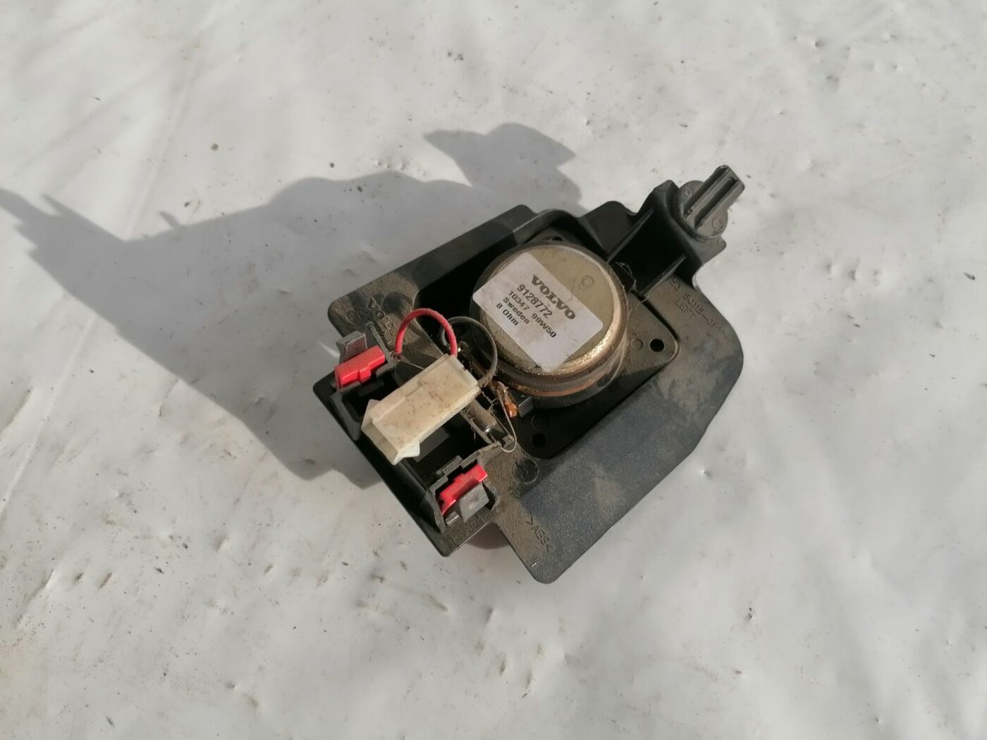 Durvju skaļrunis, augšā priekš VOLVO V70 2000