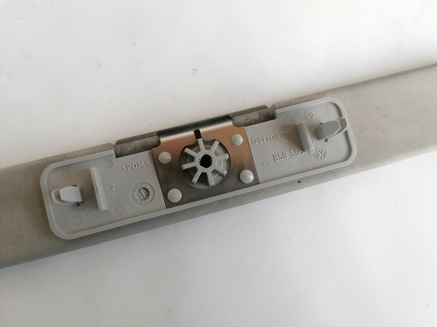 Saules aizsargs priekš VW PASSAT 2003 UNIVERSAL BLUE 5 Saules aizsargs priekš VW PASSAT 2003 UNIVERSAL BLUE