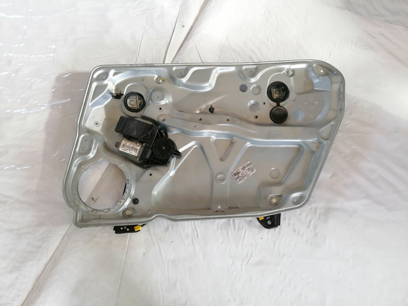 Stikla pacelšanas mehānisma panele priekš VW PASSAT 2003 UNIVERSAL BLUE 1 Stikla pacelšanas mehānisma panele priekš VW PASSAT 2003 UNIVERSAL BLUE