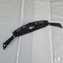 Radiatoru augšēja uzlika priekš HONDA ACCORD 2008