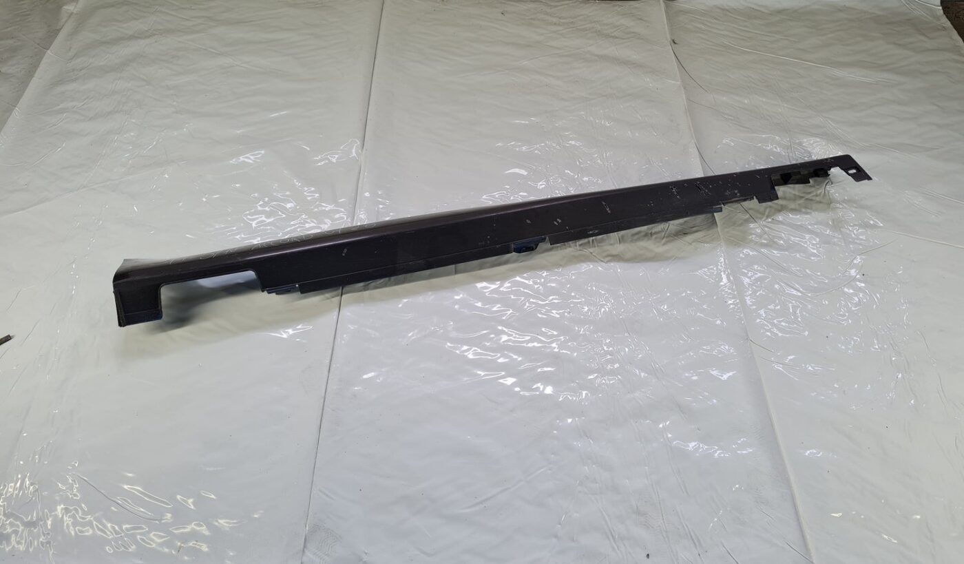 Ārēja sliekšņa laba uzlika priekš HONDA ACCORD 2008 1 Ārēja sliekšņa laba uzlika priekš HONDA ACCORD 2008