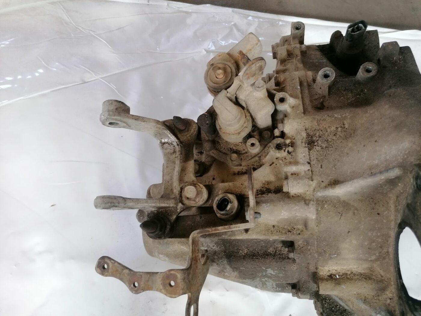 Mehāniska pārnesumkārba priekš HONDA CIVIC 2004 10 Mehāniska pārnesumkārba priekš HONDA CIVIC 2004