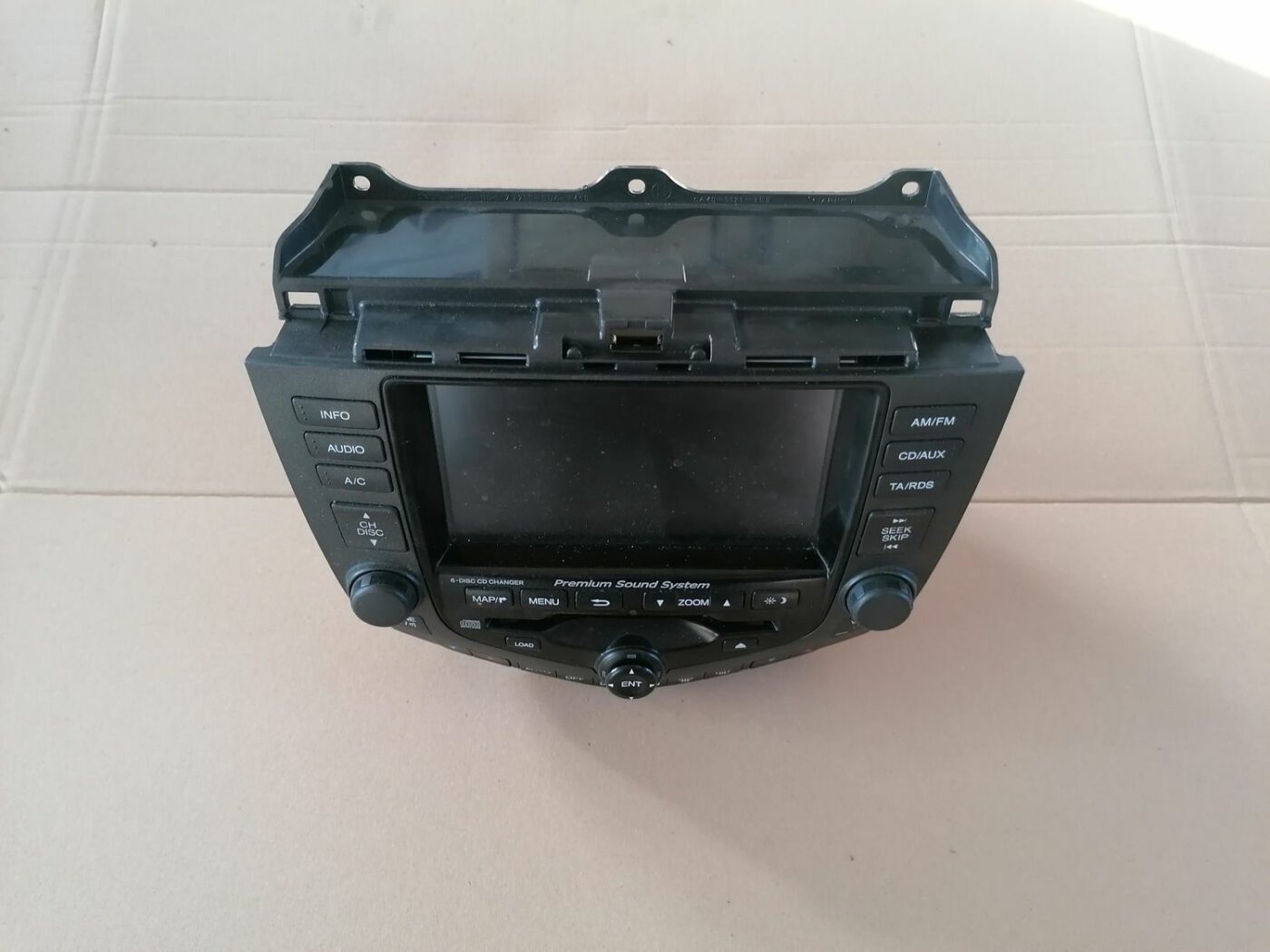 CD/DVD/Navigācijas bloks priekš HONDA ACCORD 2003 SILVER 1 CD/DVD/Navigācijas bloks priekš HONDA ACCORD 2003 SILVER