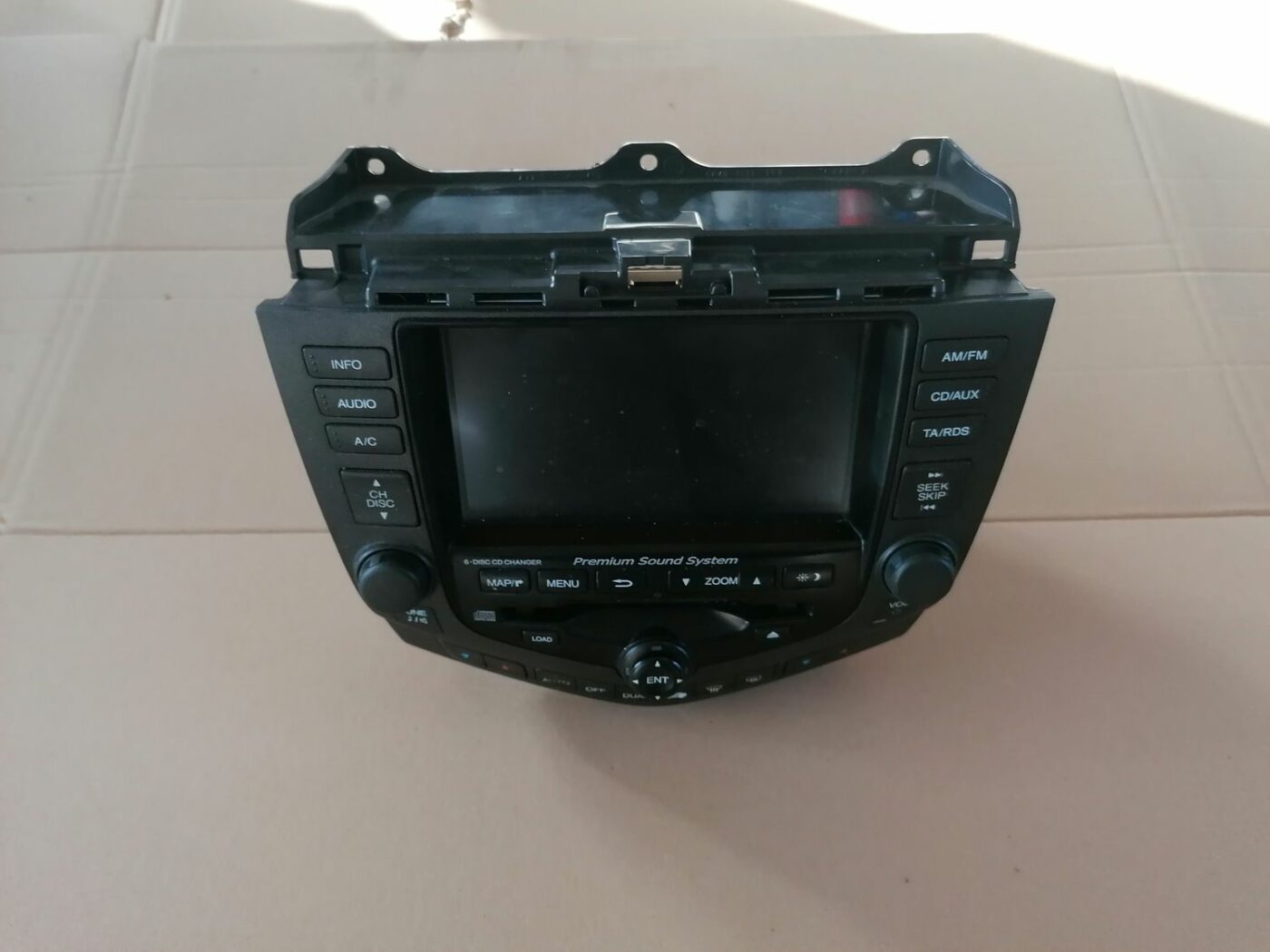 CD/DVD/Navigācijas bloks priekš HONDA ACCORD 2003 SILVER 10 CD/DVD/Navigācijas bloks priekš HONDA ACCORD 2003 SILVER