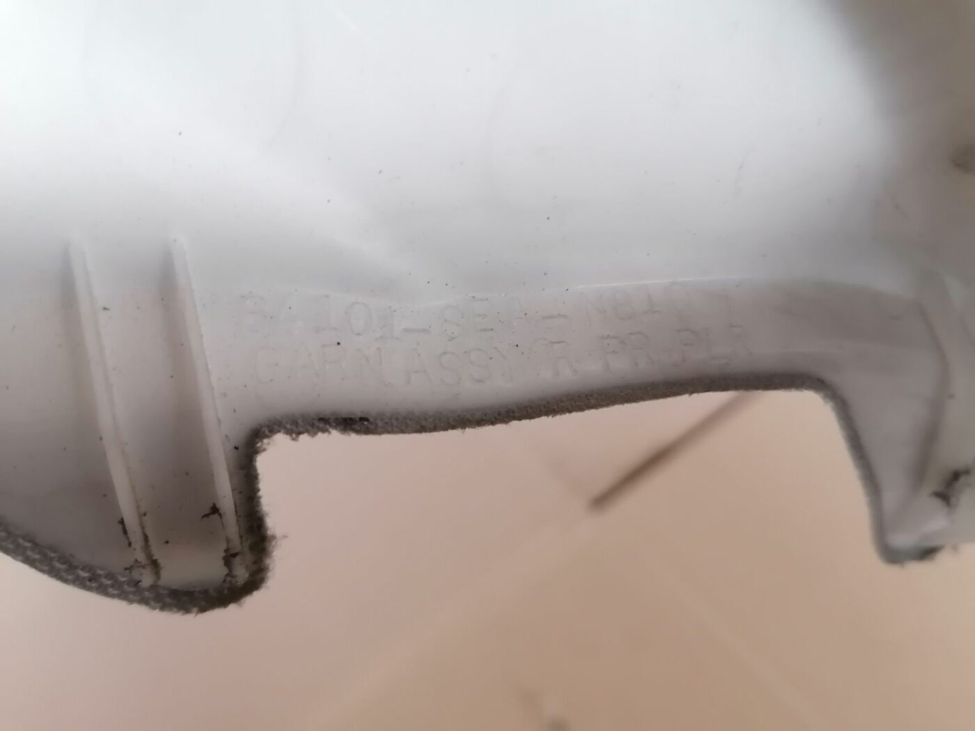 Priekšējas salona statnes apdare priekš HONDA ACCORD 2003 SILVER