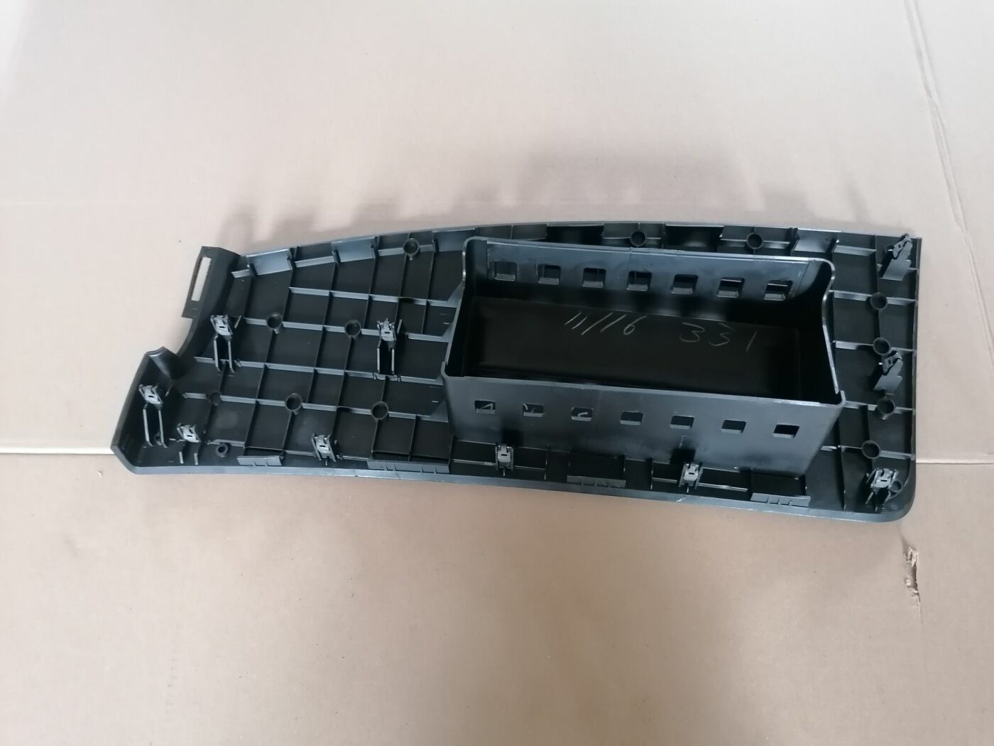 Mērinstrumentu paneļa apdare augšā priekš HONDA ACCORD 2003 SILVER