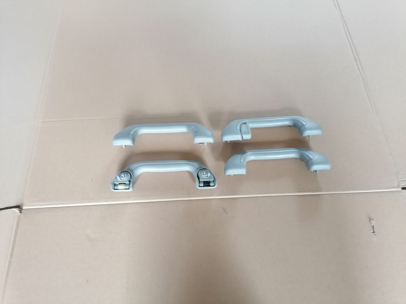 Salona rokturis griestos priekš HONDA ACCORD 2003 SILVER