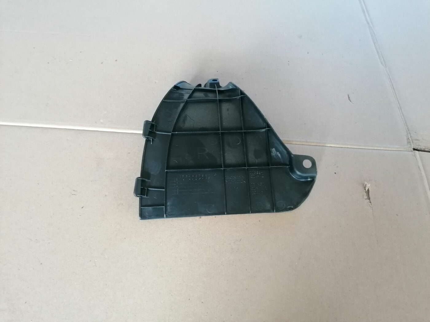 Centrālās konsoles (apdares) sānu panelis priekš HONDA ACCORD 2003 SILVER