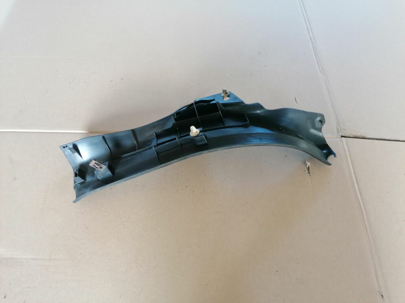 Sliekšņa aizmugurēja laba uzlika (salonā) priekš HONDA ACCORD 2003 SILVER 4 Sliekšņa aizmugurēja laba uzlika (salonā) priekš HONDA ACCORD 2003 SILVER