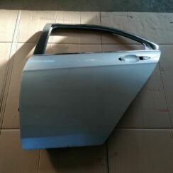 Aizmugurējās kreisās durvis priekš HONDA ACCORD 2003 SILVER