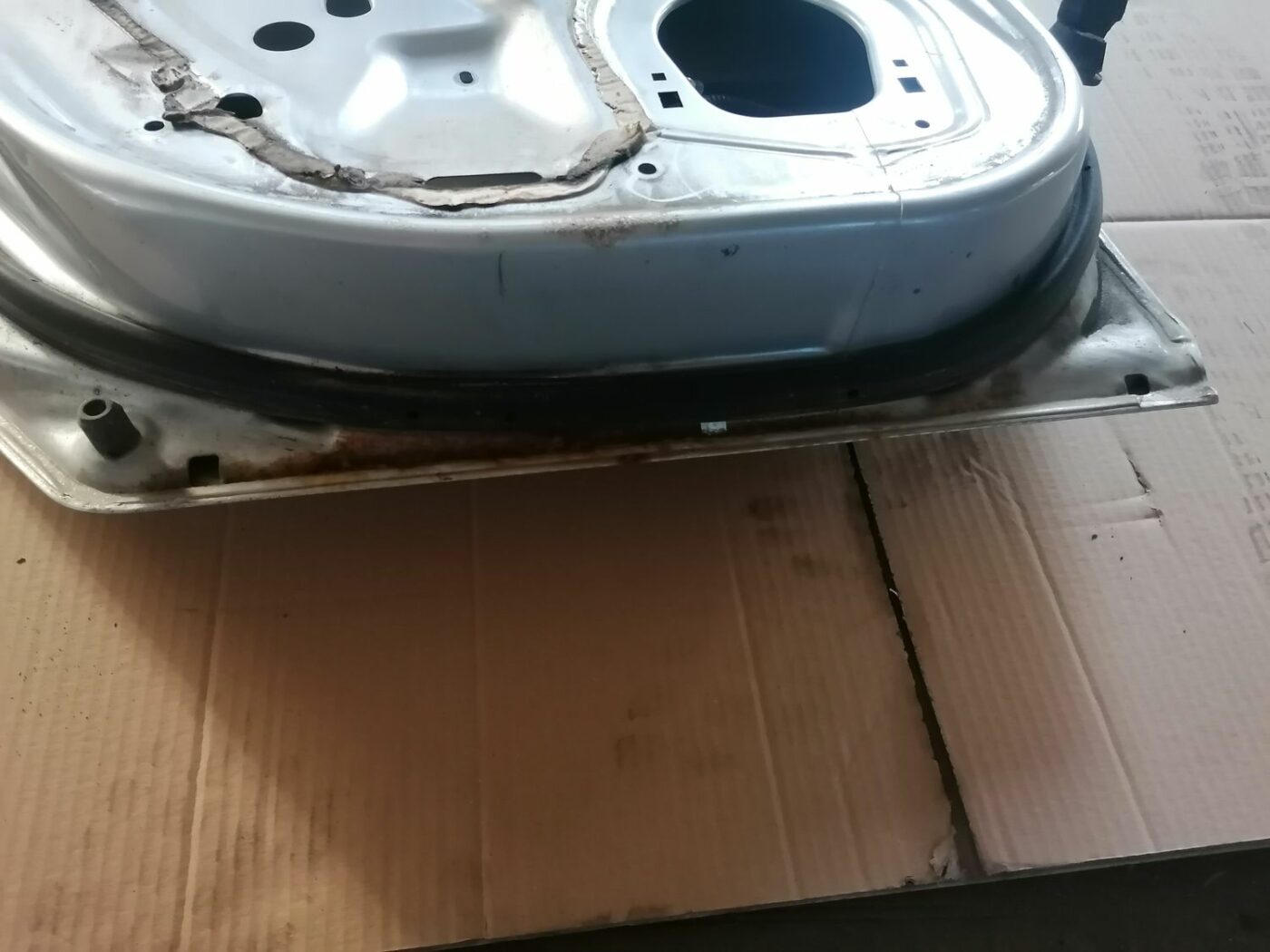 Aizmugurējās kreisās durvis priekš HONDA ACCORD 2003 SILVER