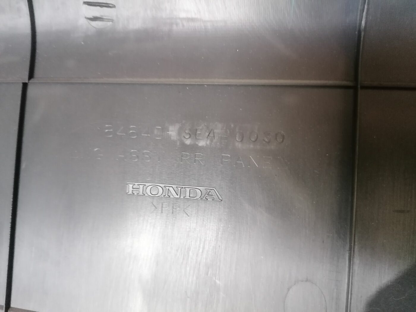 Bagažnieka nodalījuma sliekšņa uzlika priekš HONDA ACCORD 2003 SILVER