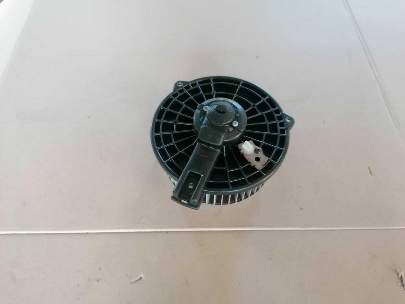 Salona ventilators priekš HONDA ACCORD 2003 SILVER